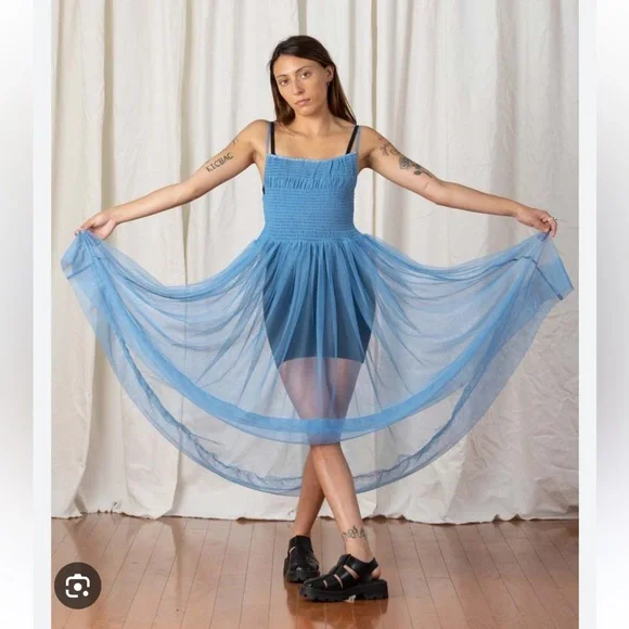 Ali Golden Mesh ballerina dress, size S - Picture 2 of 8